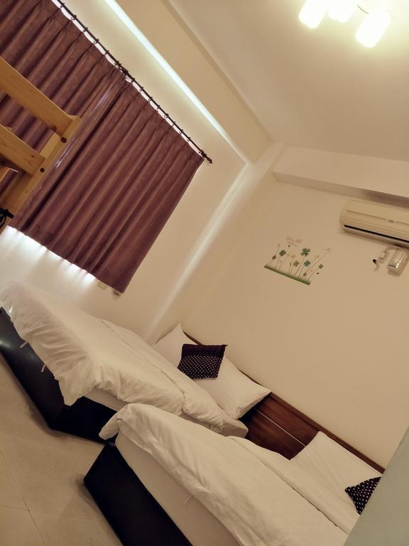 Lu He Feng Homestay Wujie Bagian luar foto